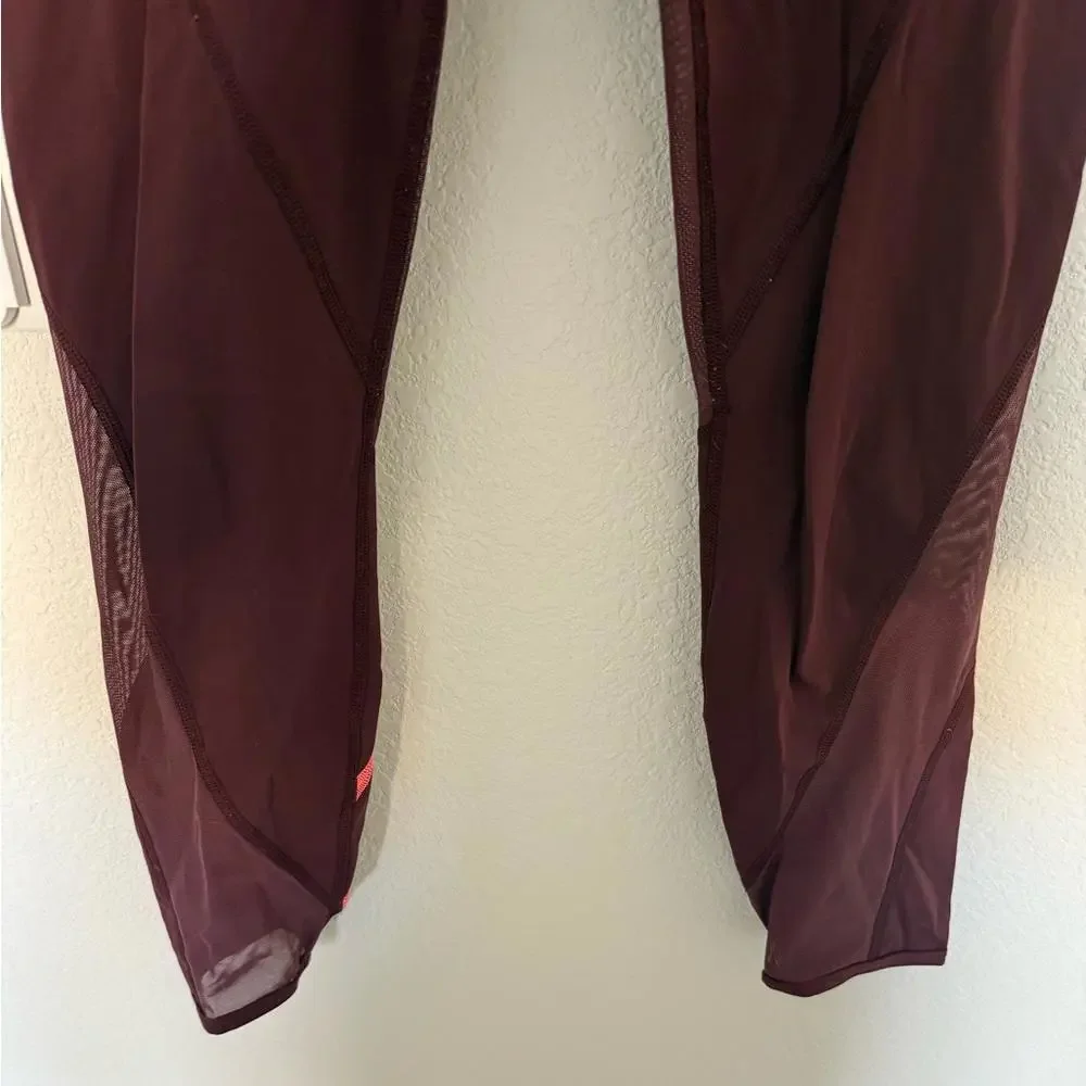 Lululemon All Meshed Up 7/8 Tight Legging Bordeaux Drama / Flash Light Size 4